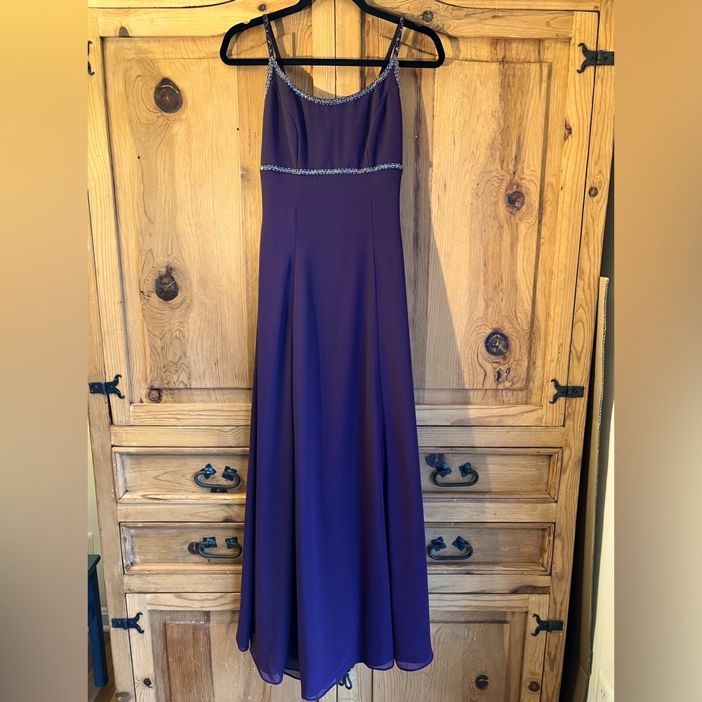Bridesmaid or prom dress, eggplant purple, altered to fit 00P (see measurements)